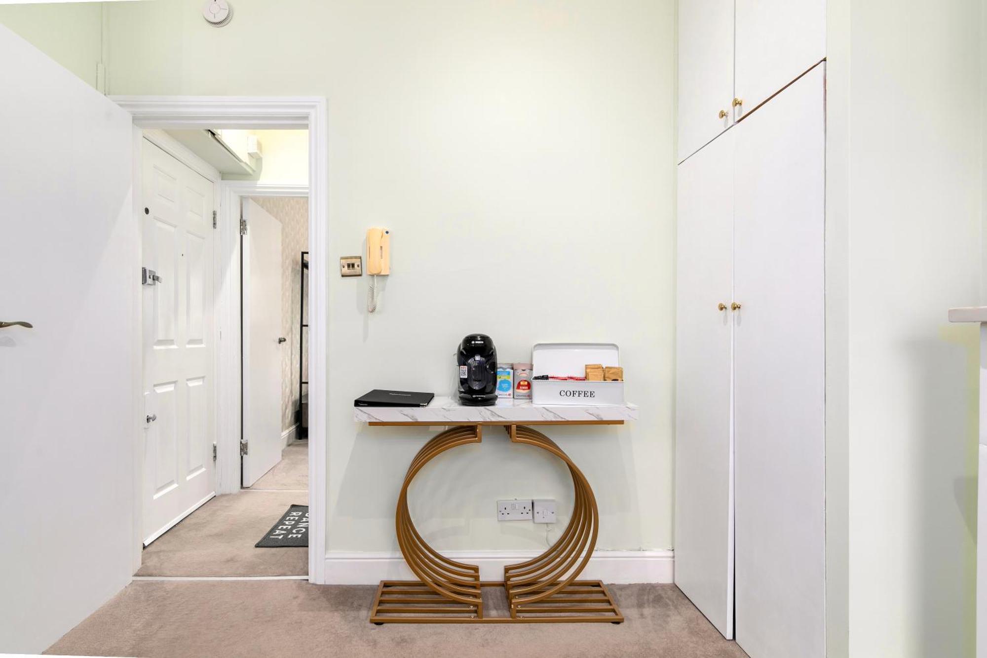 Cosy Flat 5 Min From Holland Park Station! London公寓 外观 照片